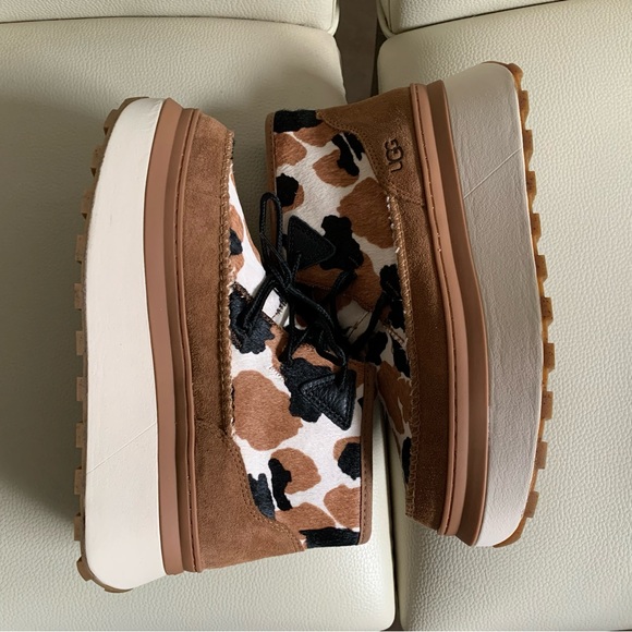 NWOB UGG Marin Bootie Cow Print Womens Platform - Lace-ups - Picture 13 of 15
